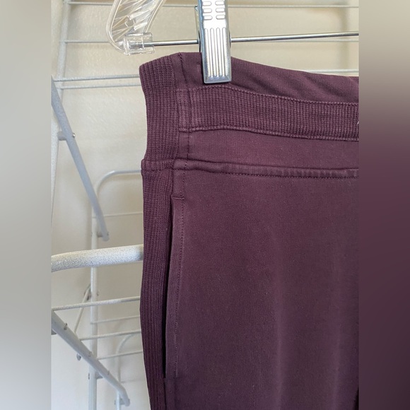 Lululemon joggers - Picture 2 of 6